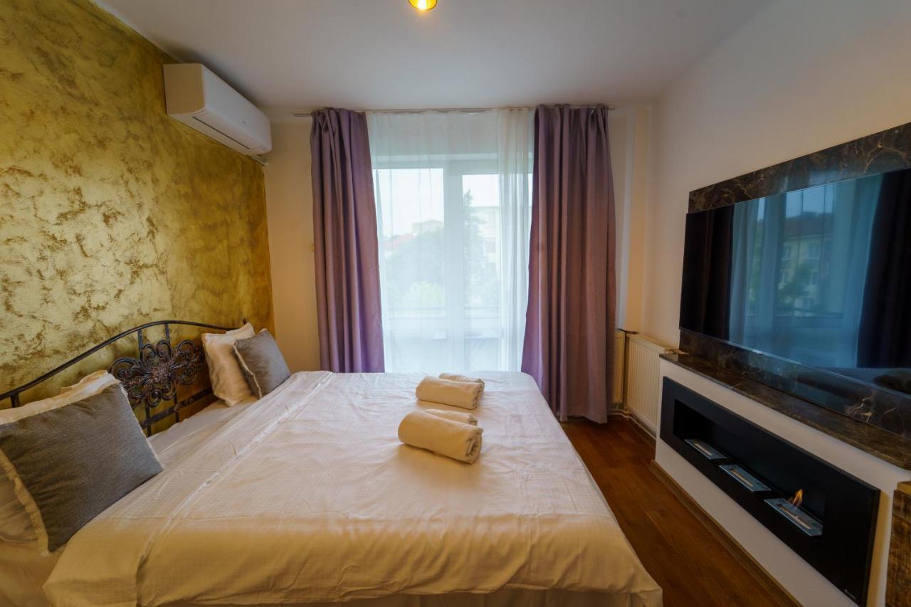 Main Square 5 Star Luxury Apartment With View Kolozsvár Kültér fotó