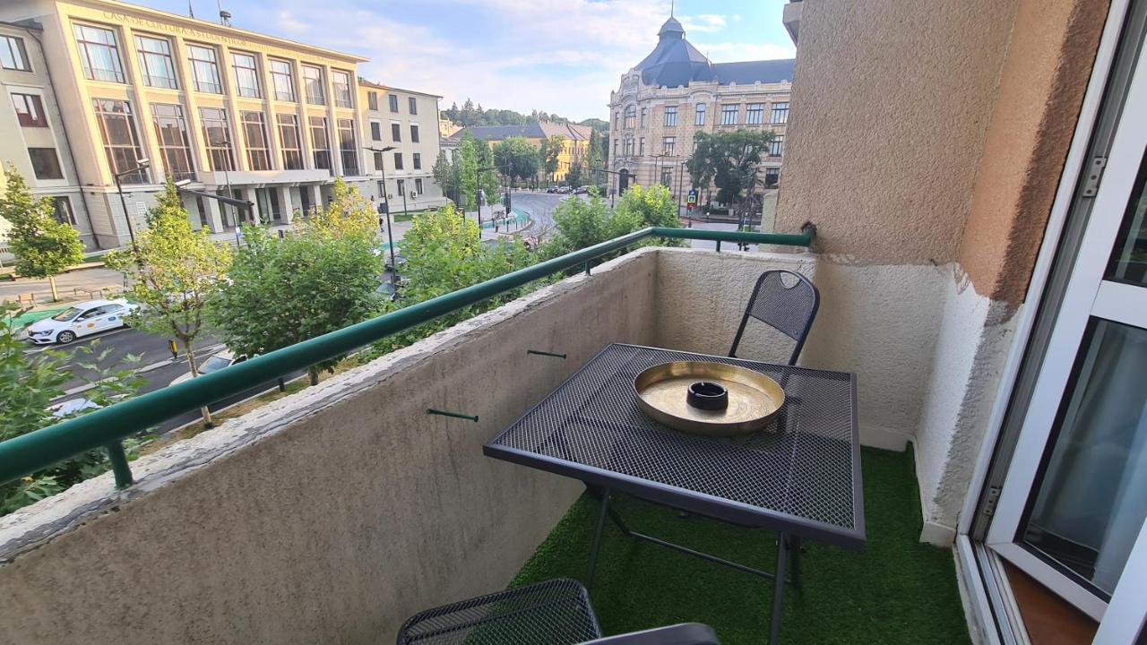Main Square 5 Star Luxury Apartment With View Kolozsvár Kültér fotó